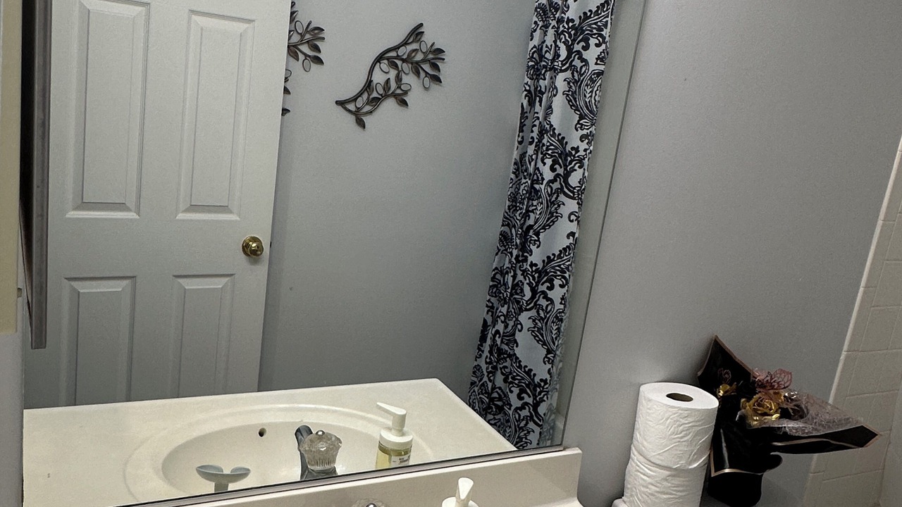 Photo of Bathroom in Manassas Park