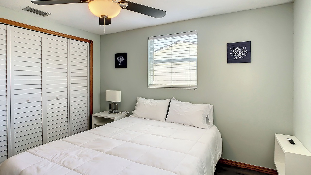 Photo of Bedroom in Venice Gardens