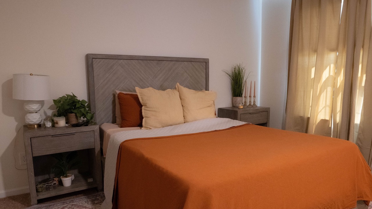 Photo of Bedroom in Summit Station