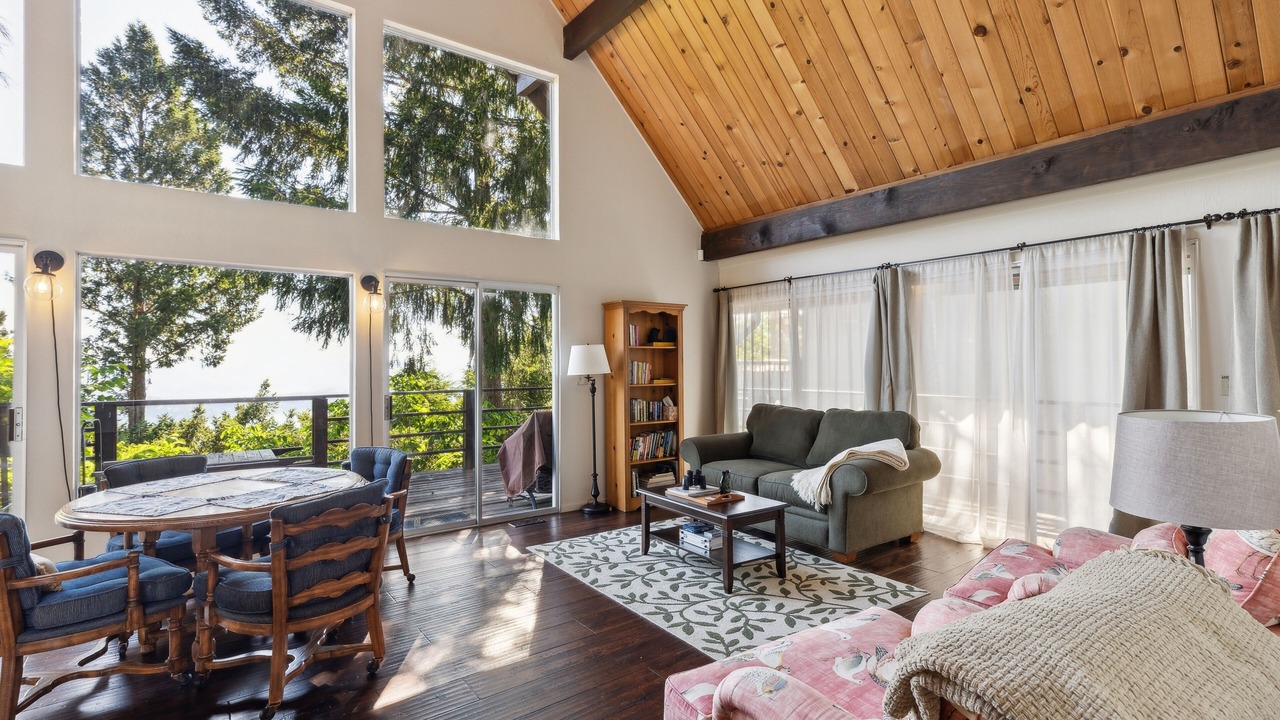 Photo of Bedroom in Kelseyville