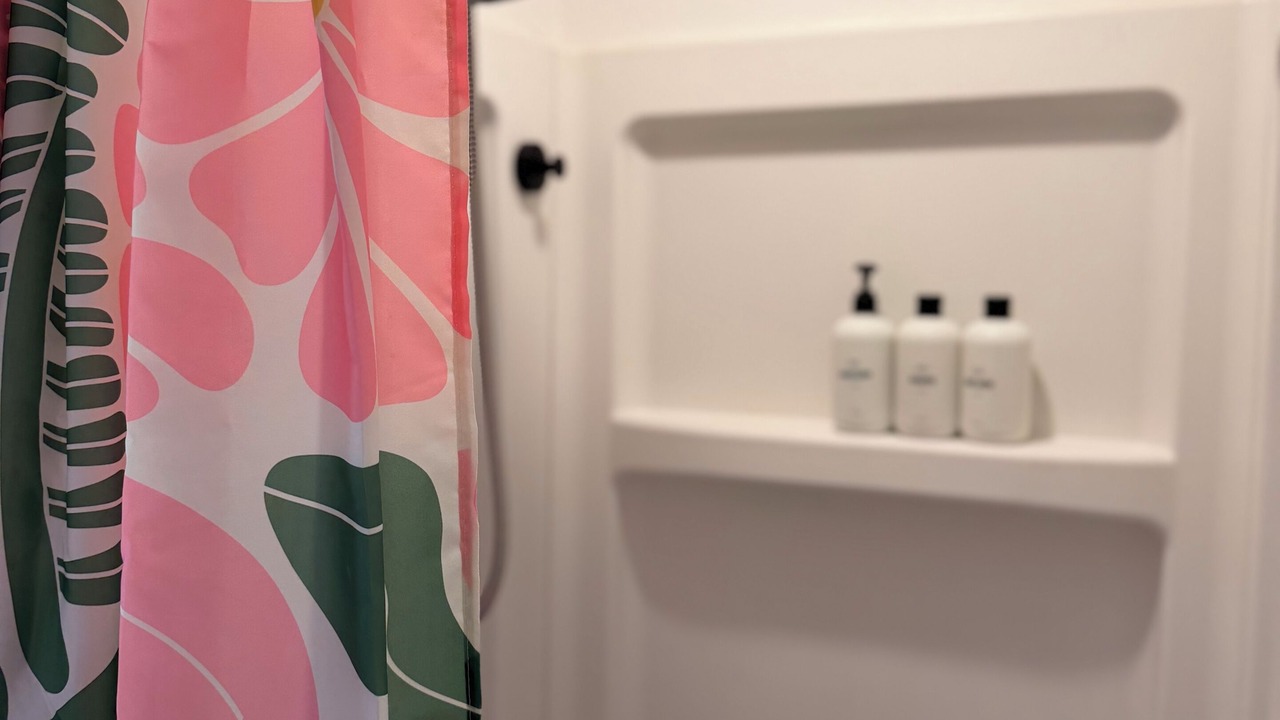 Photo of Bathroom in Depot Bench