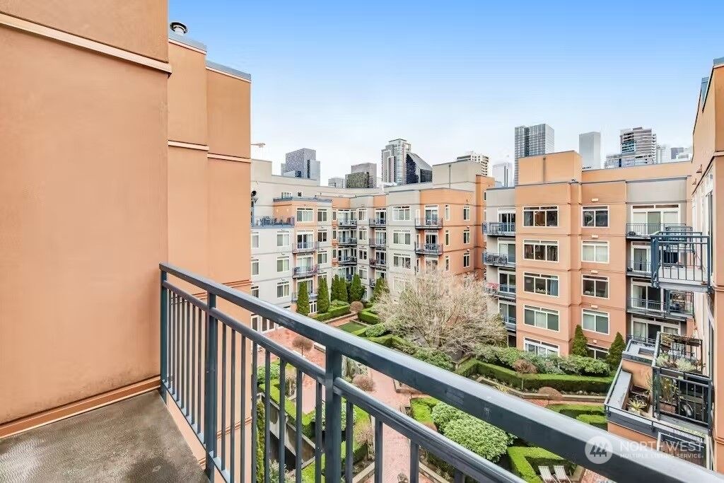 Photo of Outdoor in Belltown