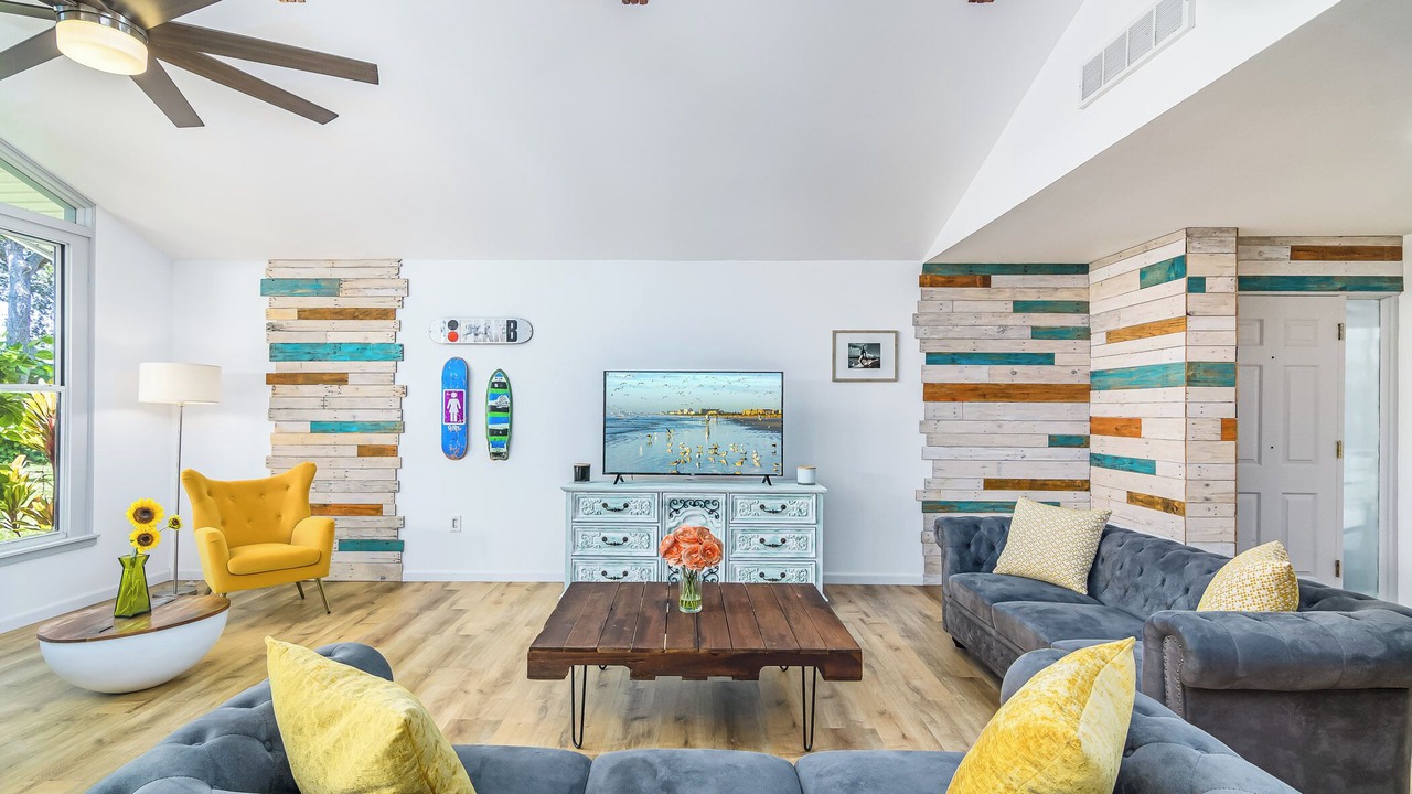 Photo of Livingroom in Cocoa Isles