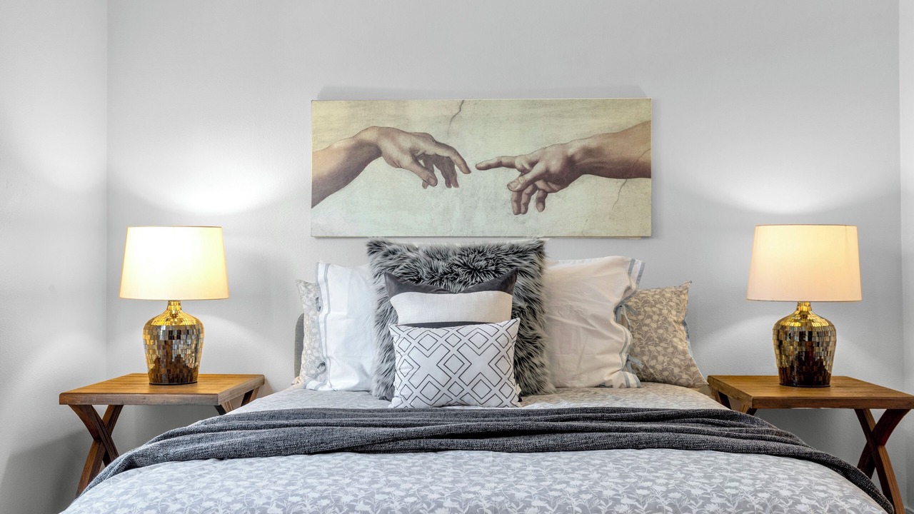 Photo of Bedroom in Minor
