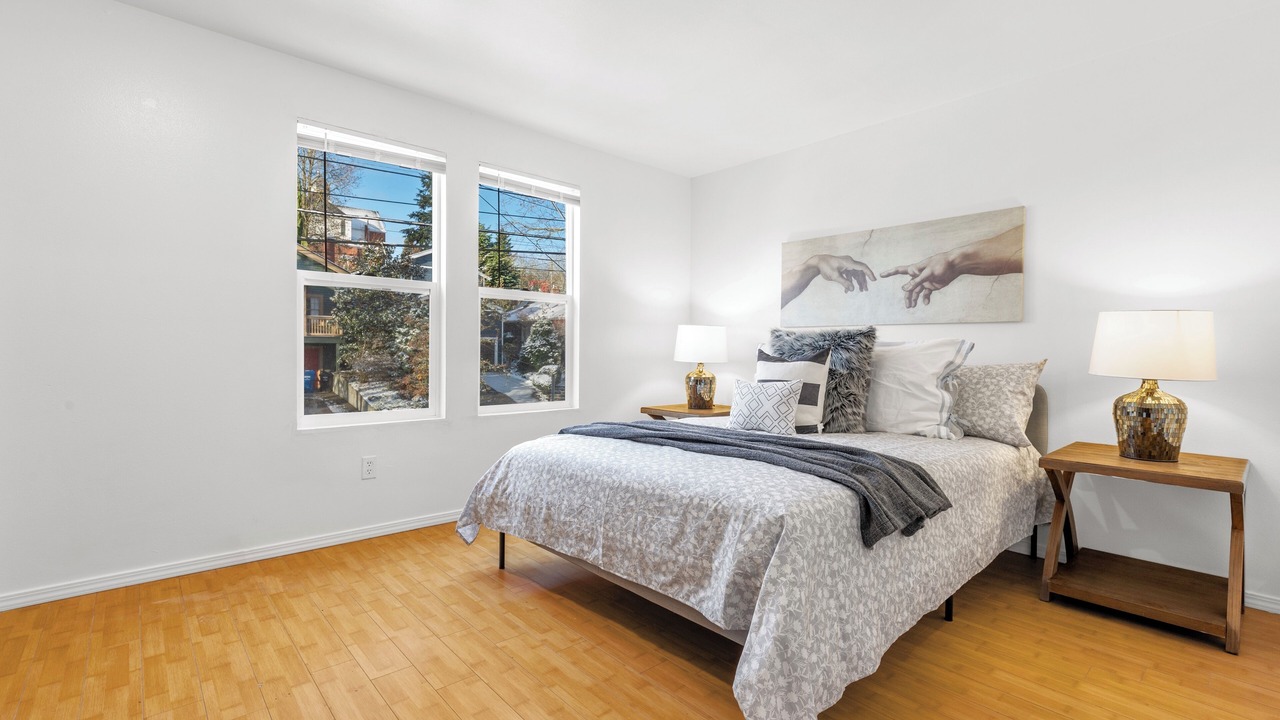 Photo of Bedroom in Minor