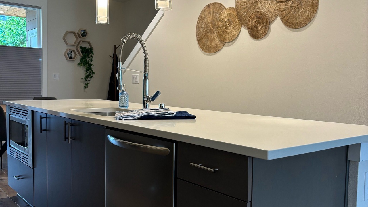Photo of Kitchen in White Center