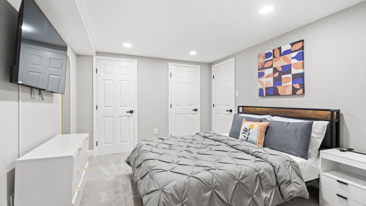 Photo of Bedroom in Oxon Hill