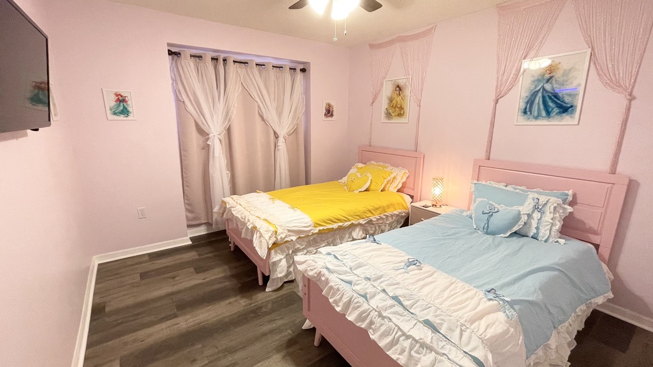 Photo of Bedroom in Lake Berkley