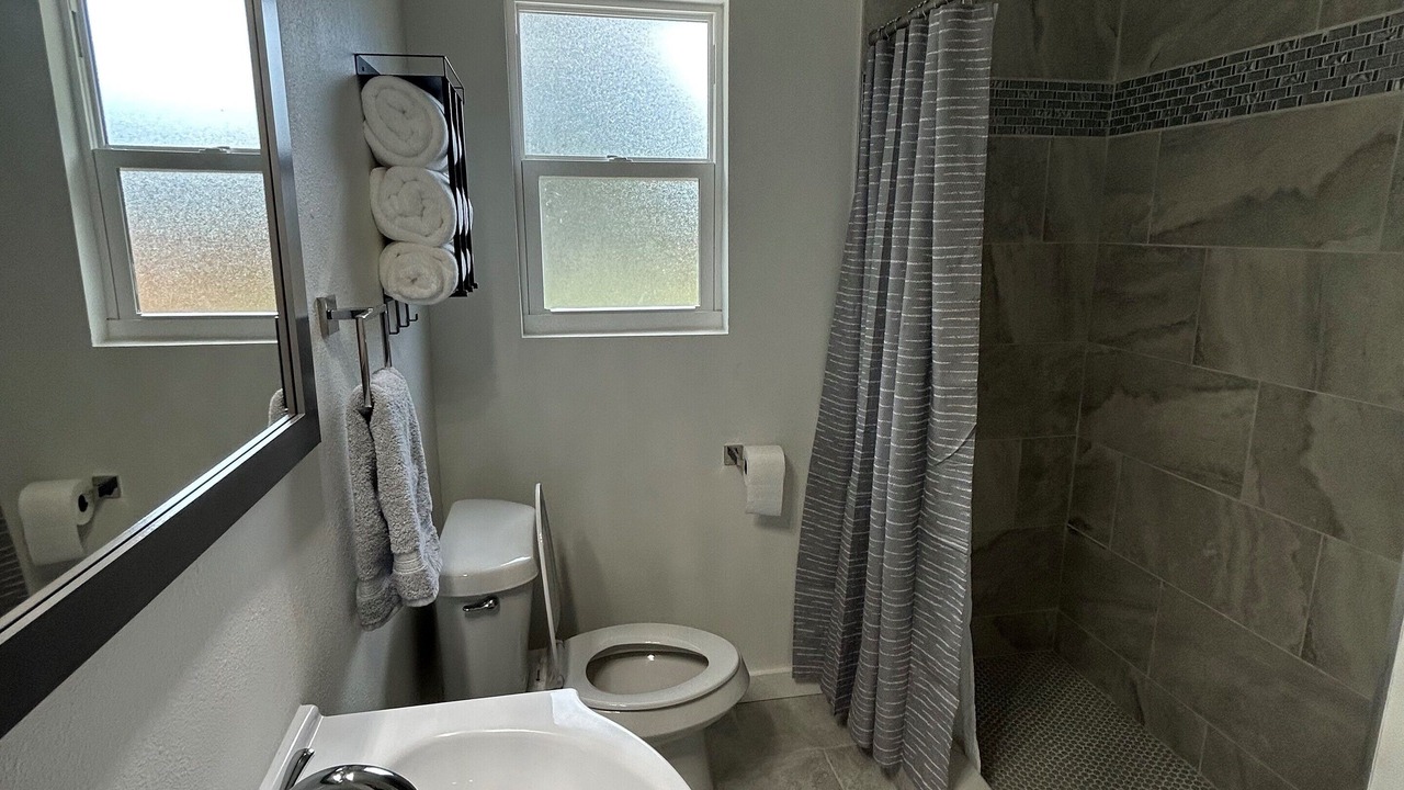Photo of Bathroom in Ridge Wood Heights