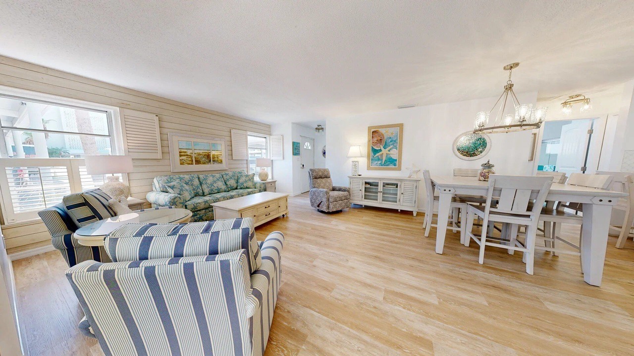 Photo of Livingroom in Siesta Key
