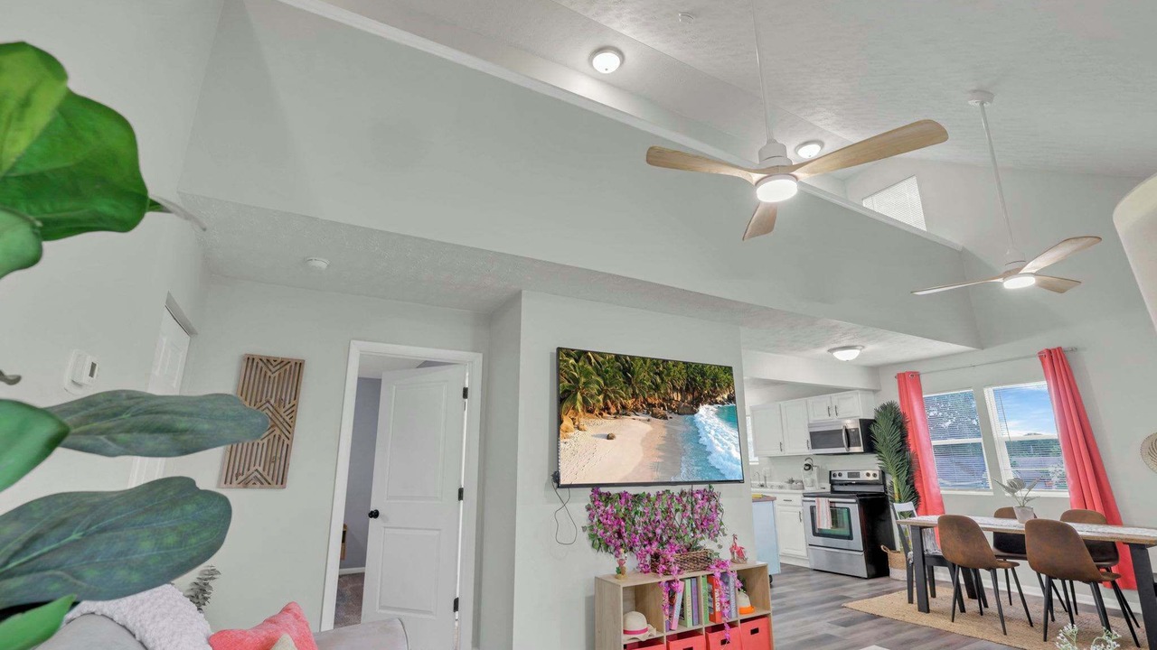 Photo of Livingroom in Buckeye Lake