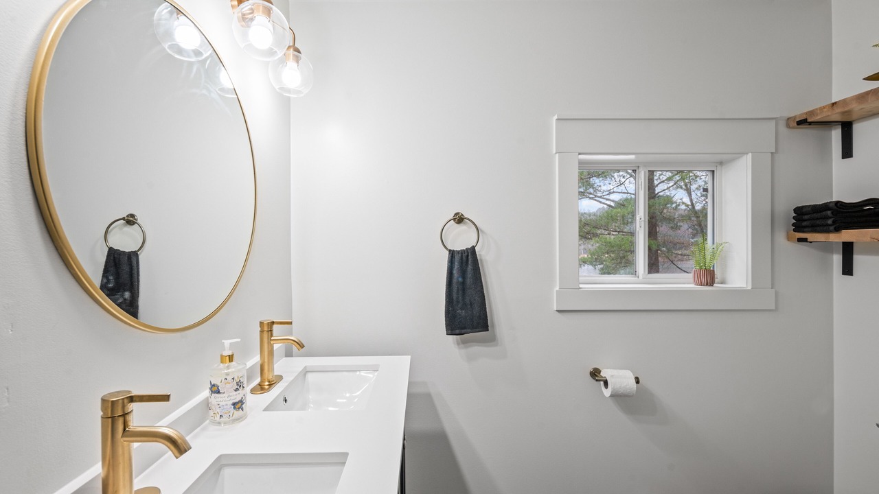 Photo of Bathroom in Evart