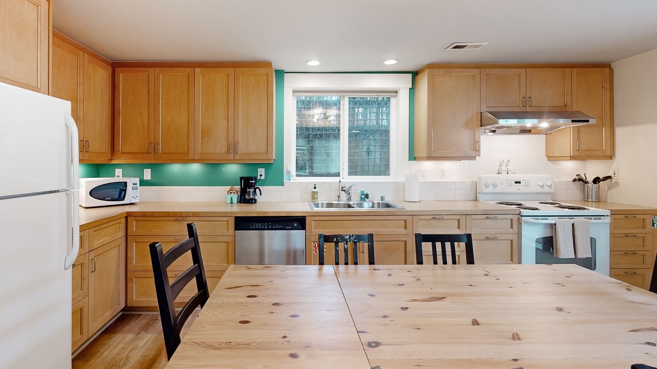 Photo of Kitchen in Green Lake