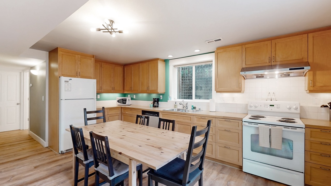 Photo of Kitchen in Green Lake