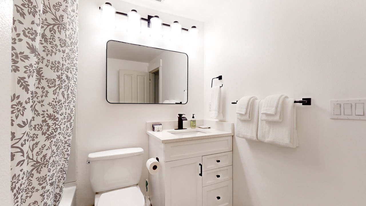 Photo of Bathroom in Green Lake