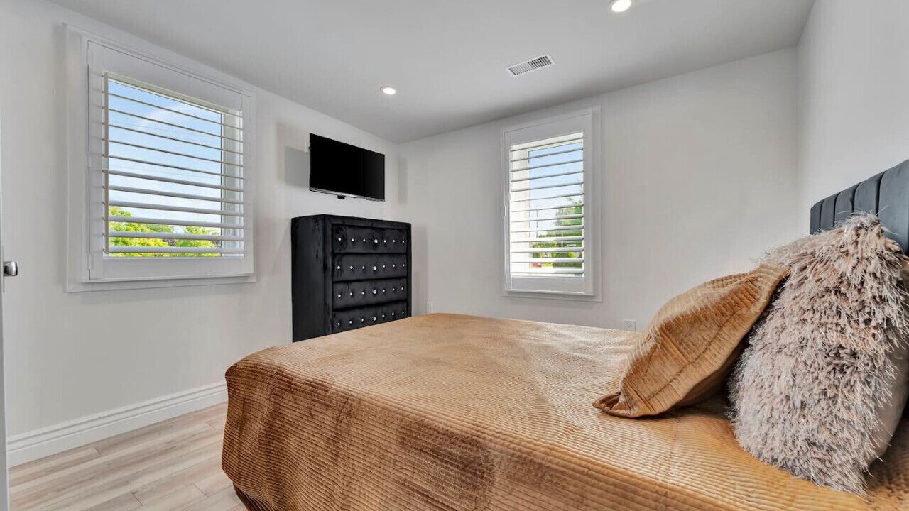 Photo of Bedroom in Port Dover