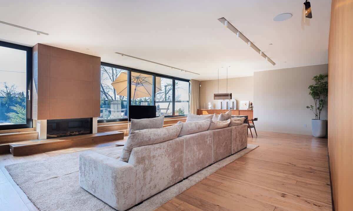 Photo of Livingroom in La Petite-Patrie