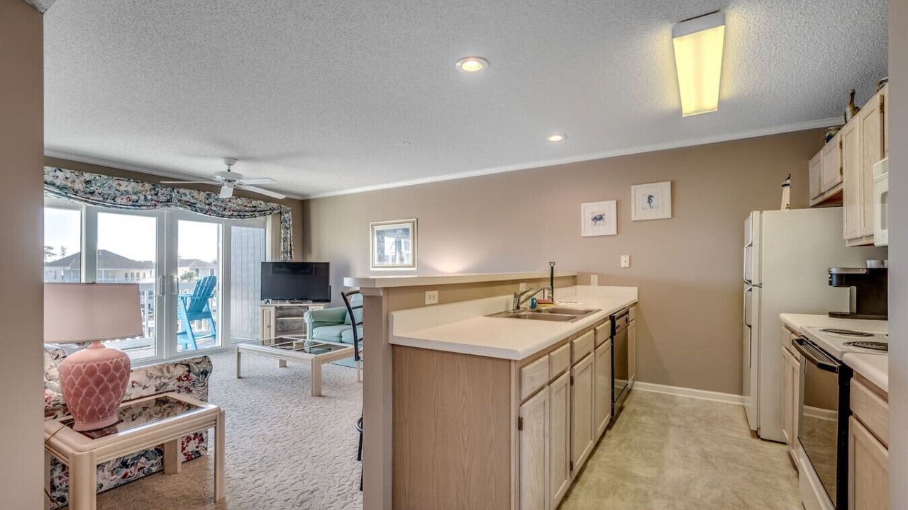 Photo of Kitchen in Carolina Yacht Landing