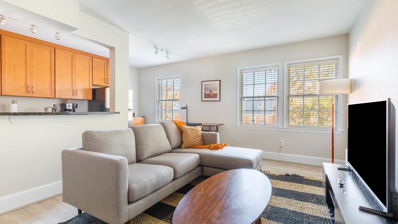 Photo of Livingroom in Old Town North