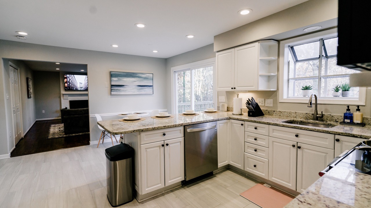 Photo of Kitchen in Baileys Crossroads