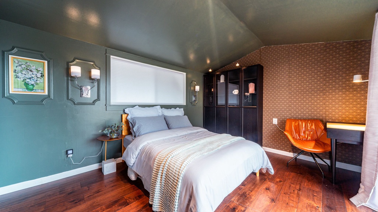 Photo of Bedroom in Maple Leaf
