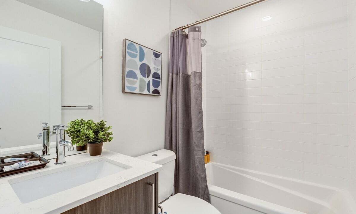Photo of Bathroom in Broadway