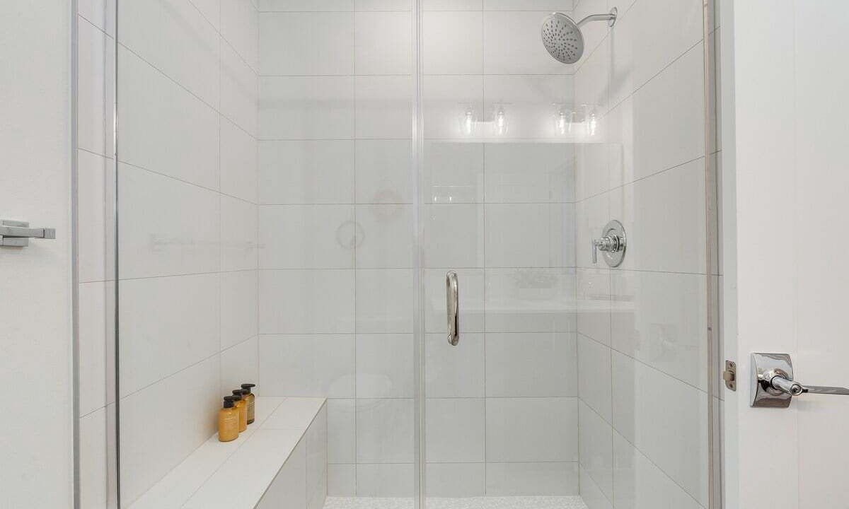 Photo of Bathroom in Broadway