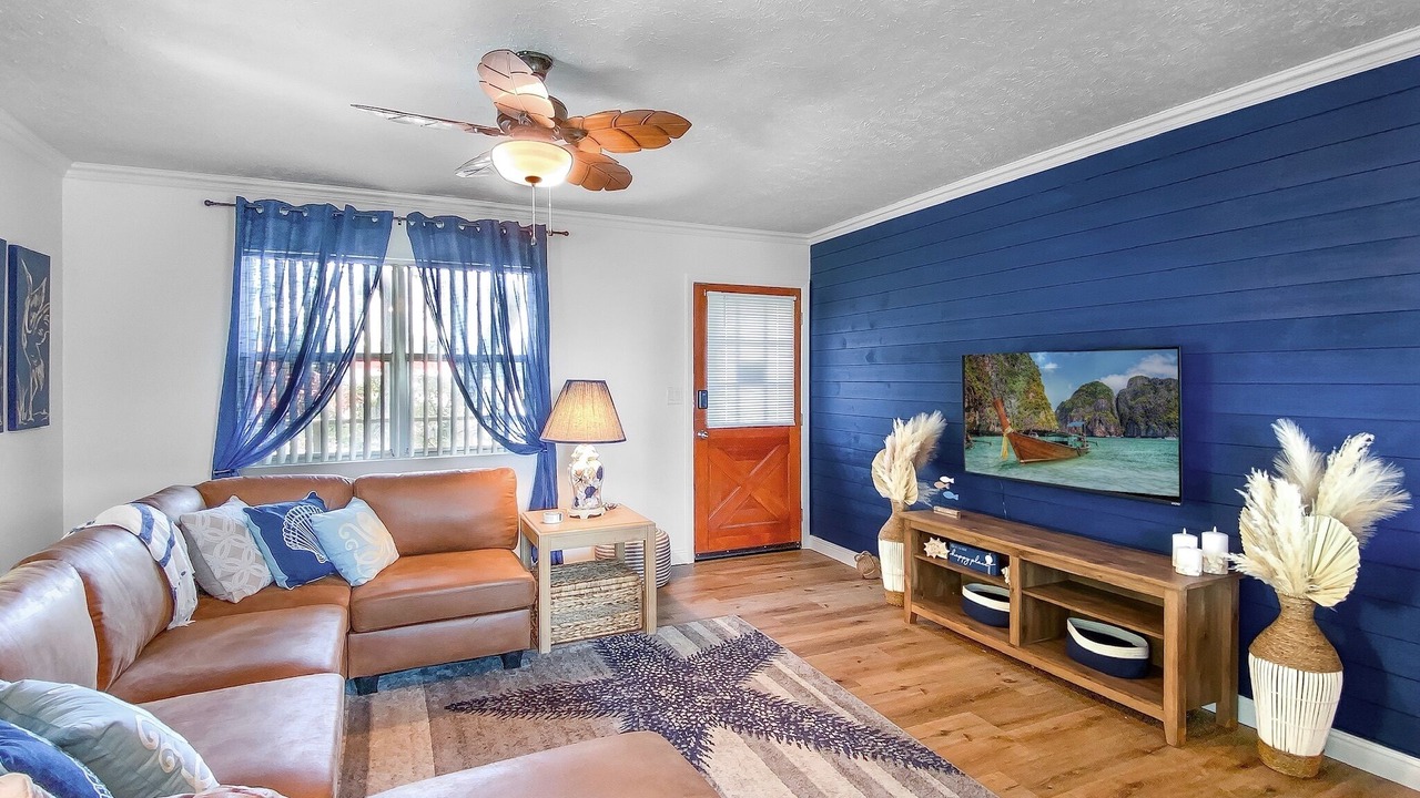 Photo of Livingroom in Long Beach