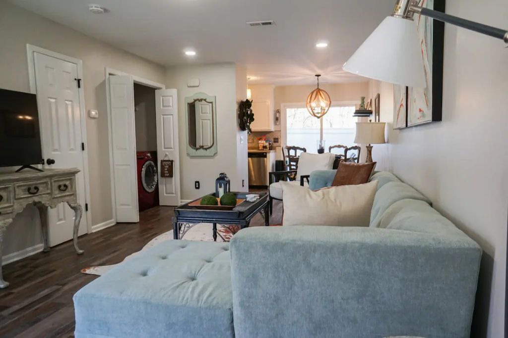 Photo of Livingroom in Northeast Raleigh