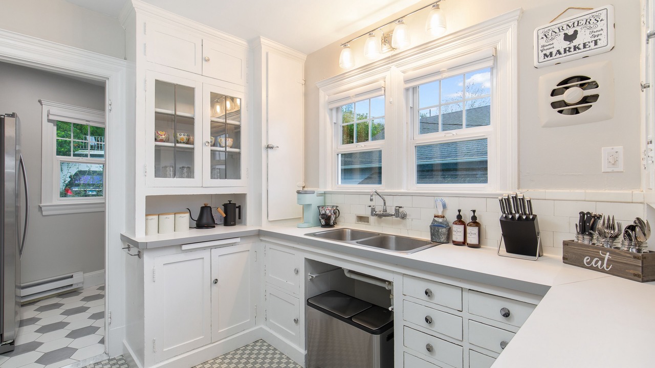 Photo of Kitchen in North Admiral