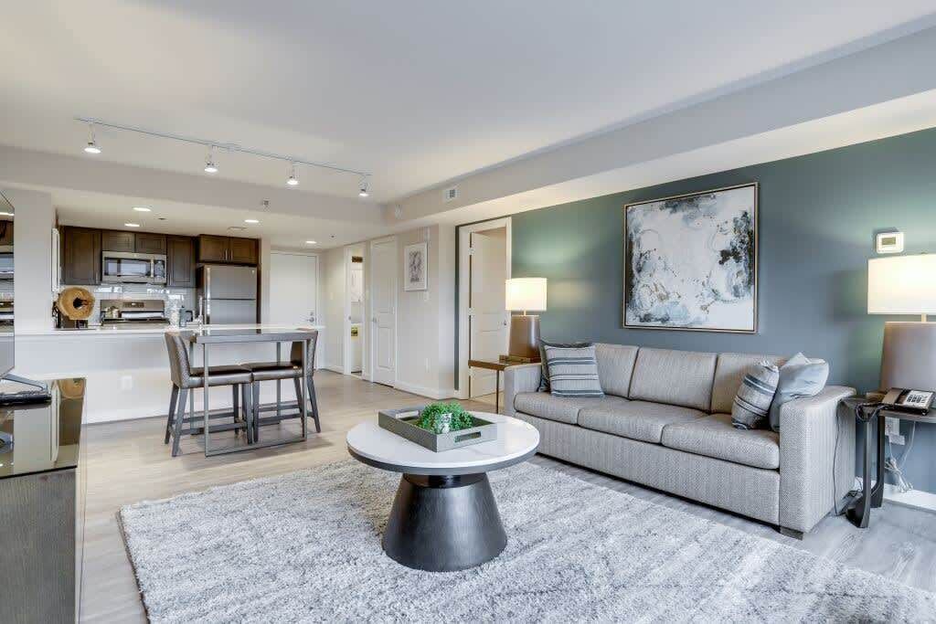 Photo of Livingroom in Court House