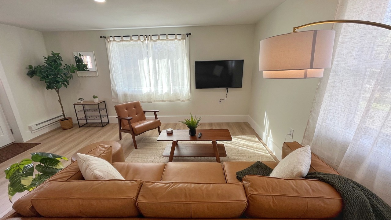 Photo of Livingroom in Gatewood