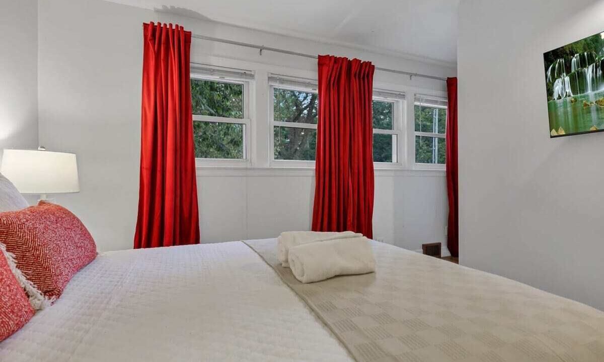 Photo of Bedroom in Clintonville