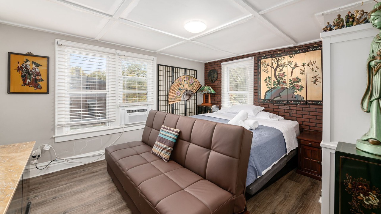 Photo of Bedroom in Old North Columbus