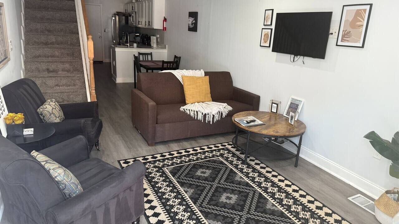 Photo of Livingroom in Downtown Baltimore