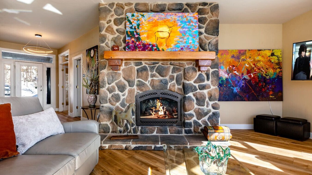 Photo of Livingroom in North Snyderville Basin