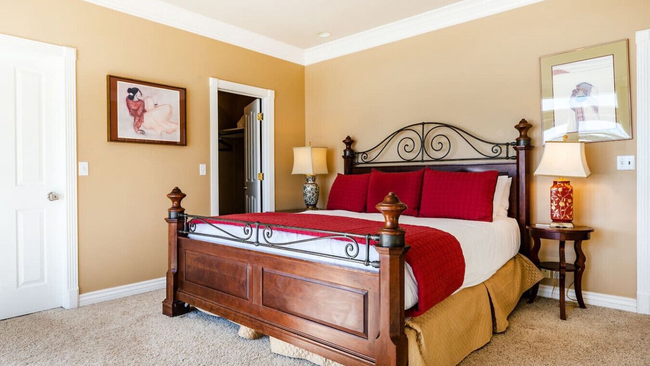 Photo of Bedroom in North Snyderville Basin