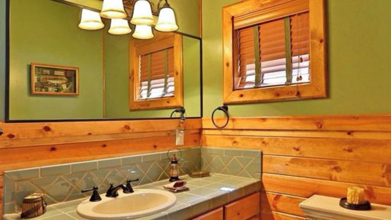 Photo of Bathroom in Pinetop