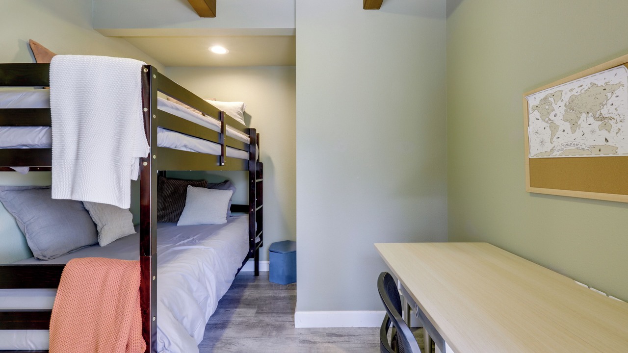 Photo of Bedroom in Kelseyville