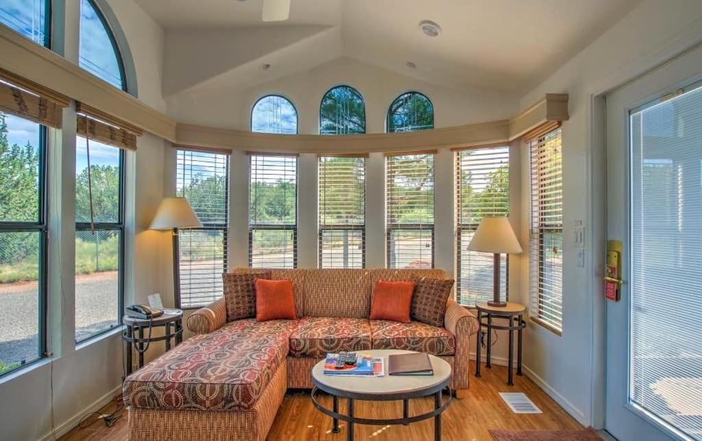 Photo of Livingroom in West Sedona