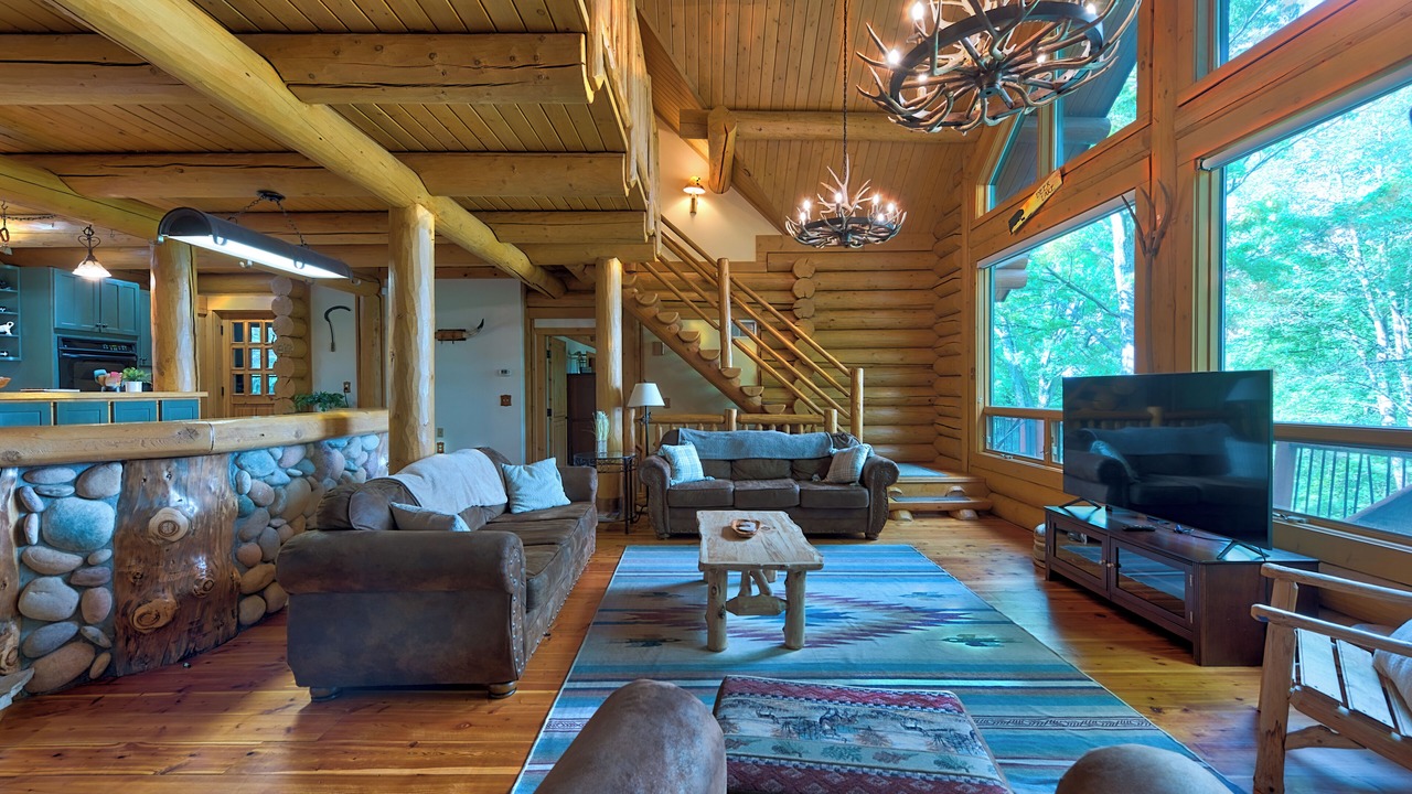 Photo of Livingroom in Boyne City