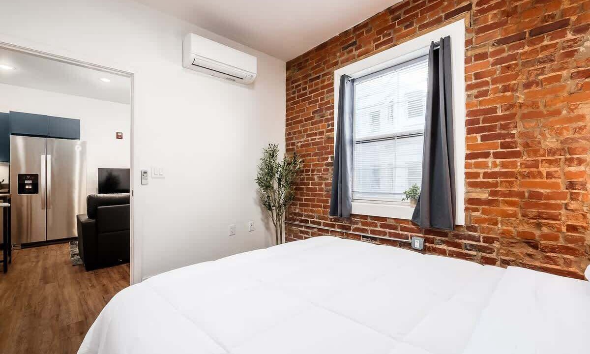 Photo of Bedroom in Downtown Columbus