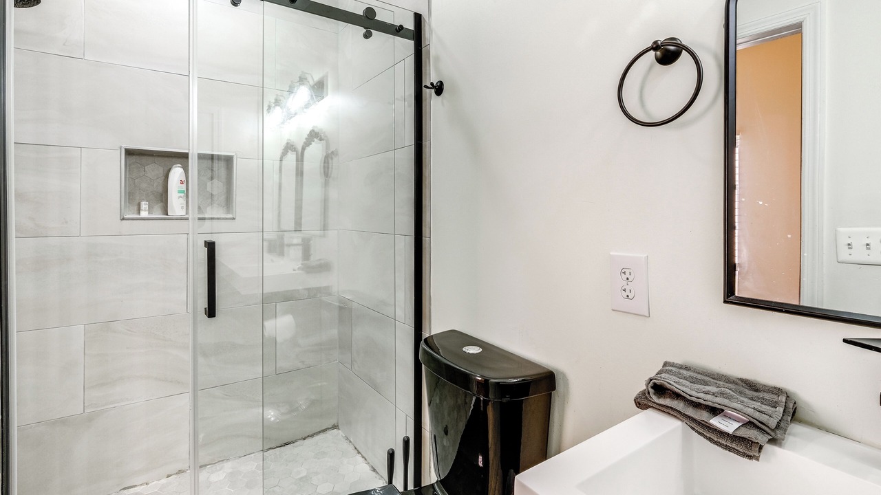 Photo of Bathroom in H Street Corridor