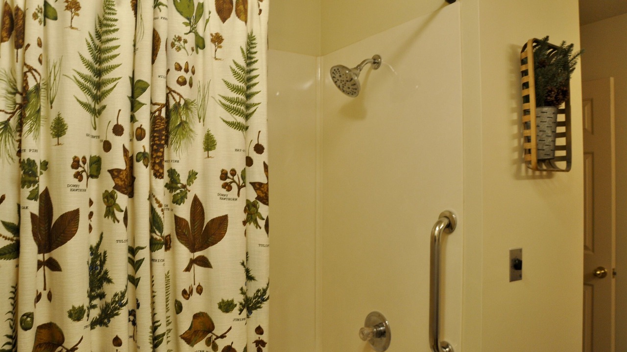 Photo of Bathroom in Table Rock