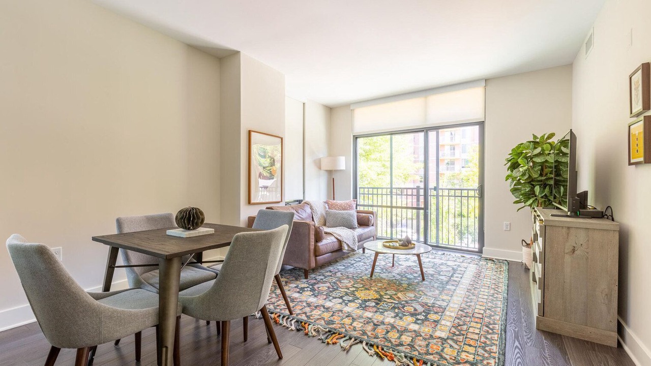 Photo of Livingroom in Bethesda