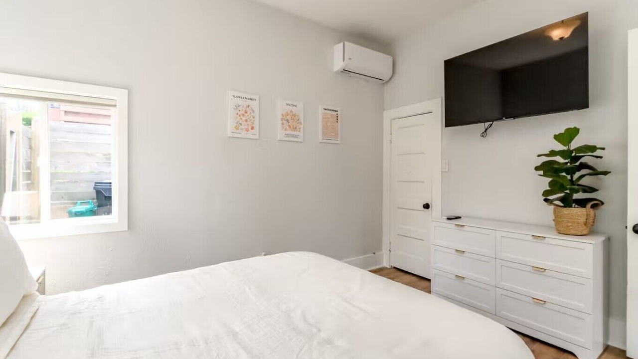Photo of Bedroom in North Beacon Hill