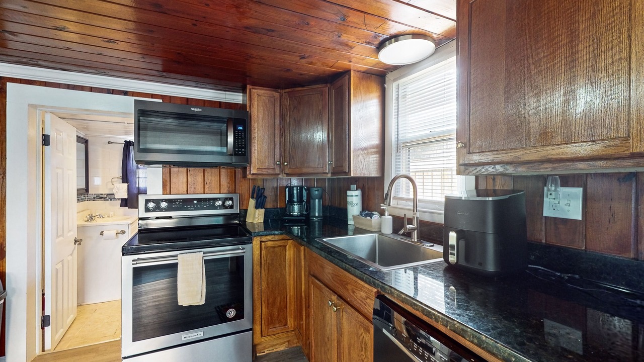 Photo of Kitchen in Crescent Beach