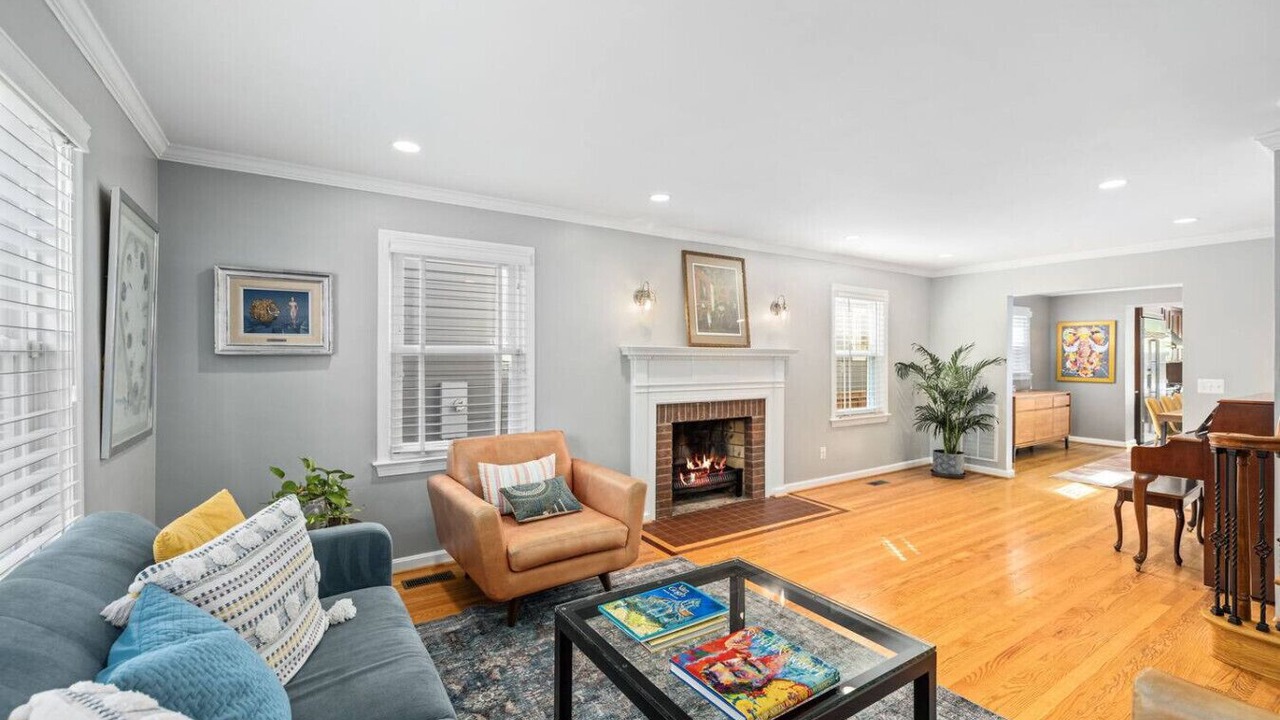 Photo of Livingroom in Arlington