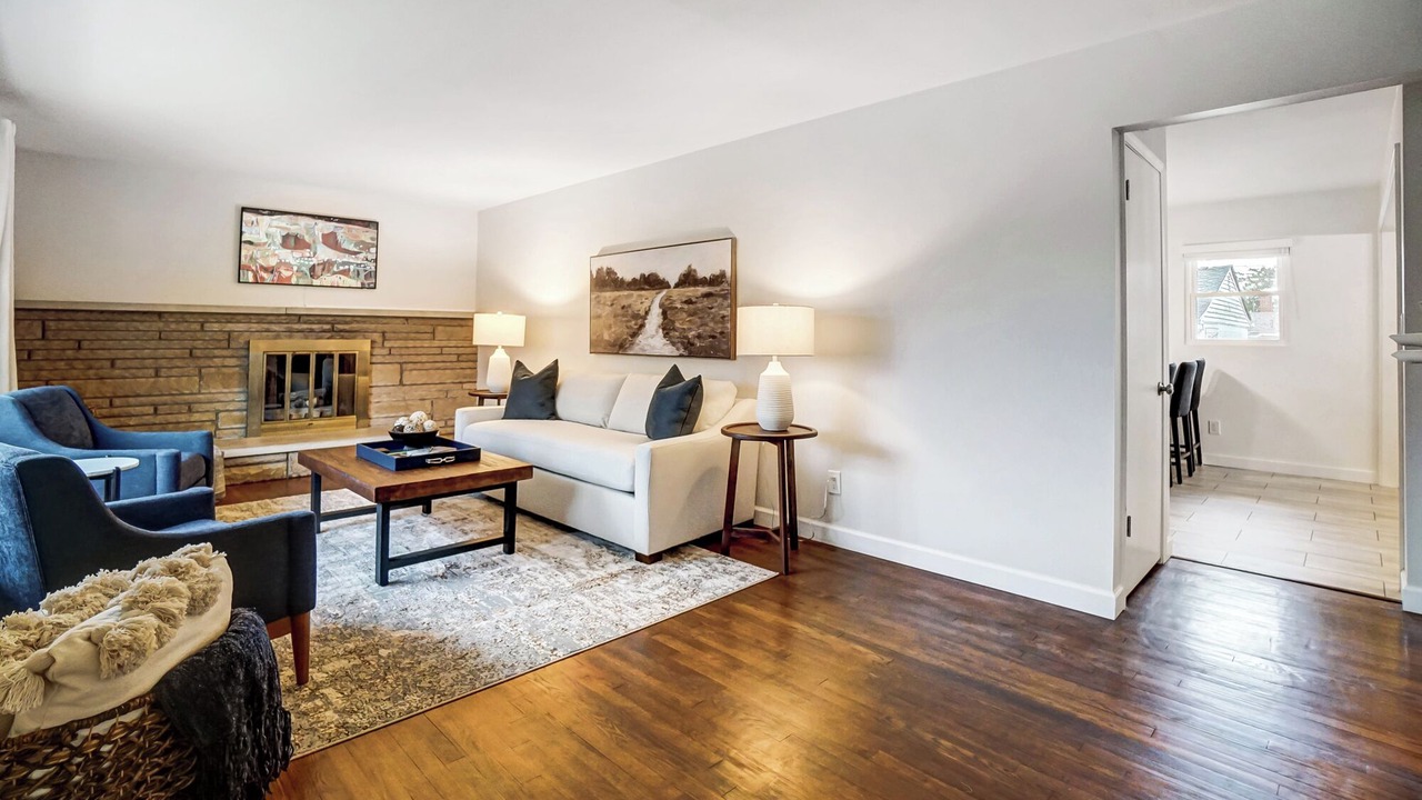 Photo of Livingroom in Upper Arlington