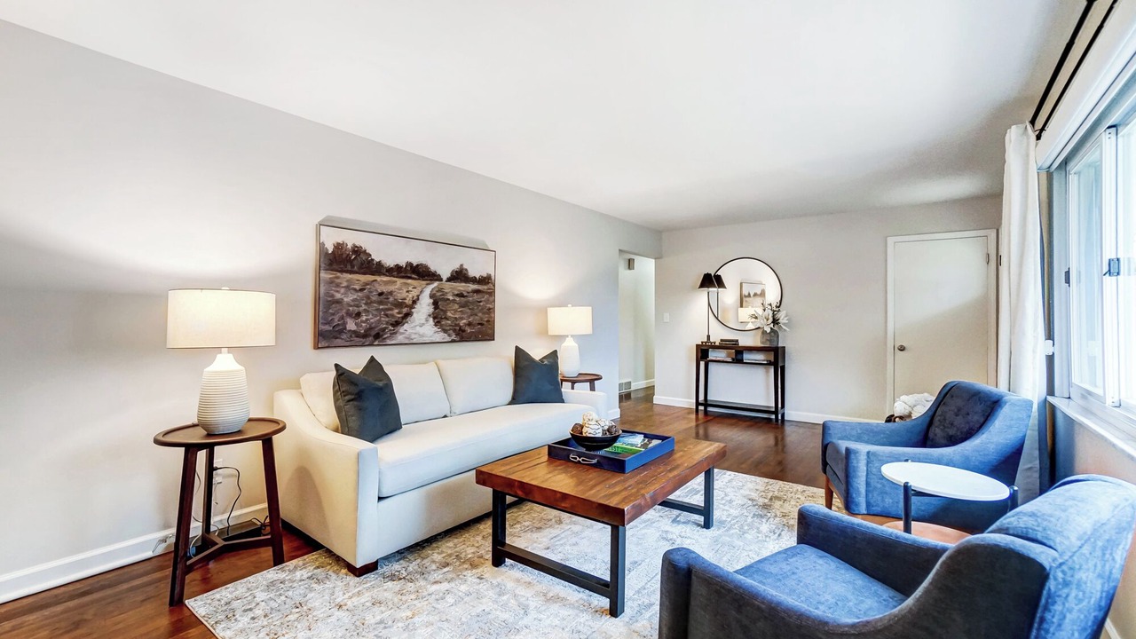 Photo of Livingroom in Upper Arlington